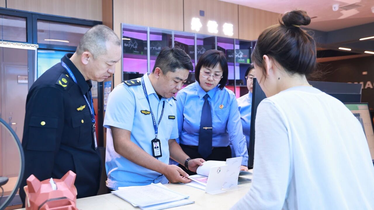 �커��ѿ������δ��ح���ۡ����󱣻������� ����δ�����˳ɳ����ߡ����м��Ժ���찮ͬ�� ���������������ܻԲ���չ�